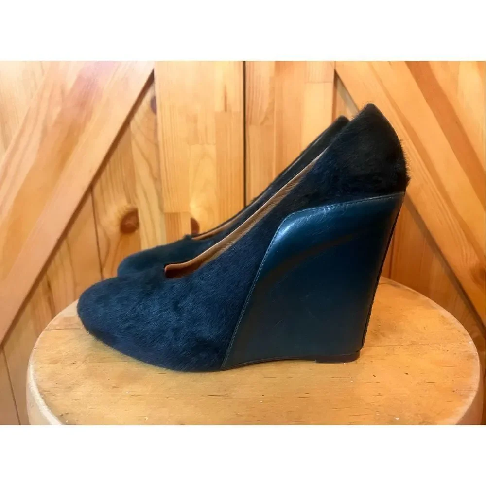 VINCE Dark Green Leather Pony Hair Wedges Sz. 6M